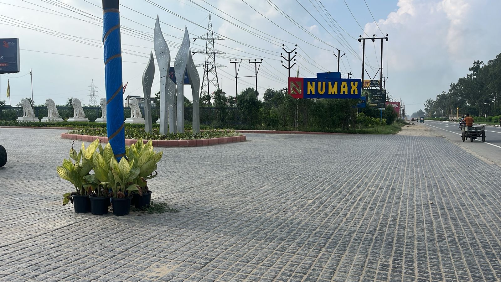 Numax Sadar Bazaar photo 3